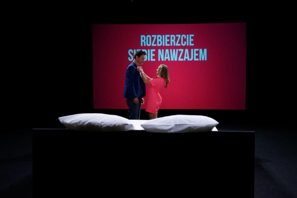 Po raz pierwszy w polskiej telewizji - Undressed: randka w łóżku