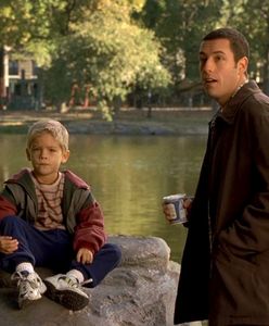 Adam Sandler i Cole Sprouse znowu razem. 20 lat temu grali w filmie "Supertata"