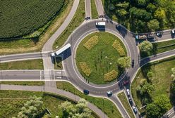 Ciężarówki nie powinny wjeżdżać na ronda. Kuriozalna decyzja policjantów