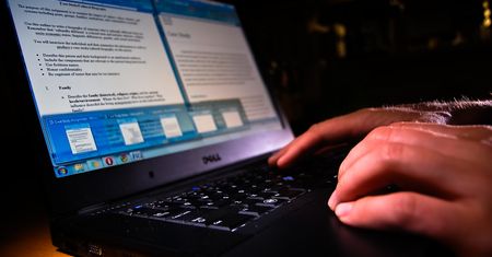 Microsoft łata dziury w procesorach. Niektórzy na tym ucierpią