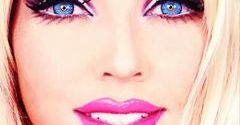 Spektakularna metamorfoza.  W 90 sekund zmieniła się w lalkę Barbie