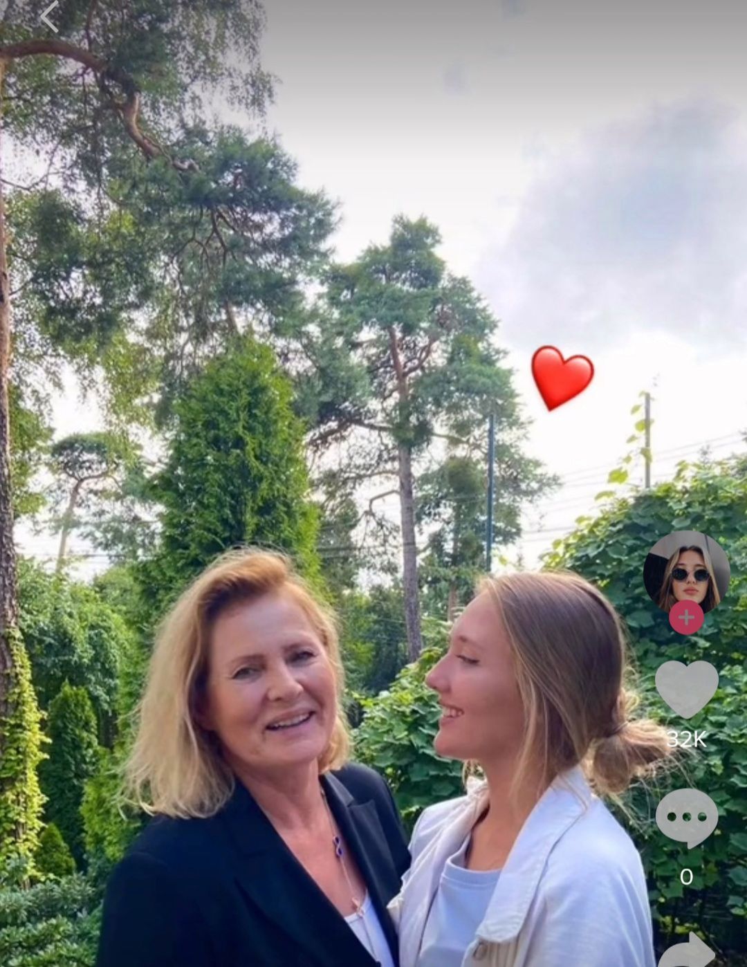 Karolina Matej odtworzyła zdjęcia Grażyny Szapołowskiej