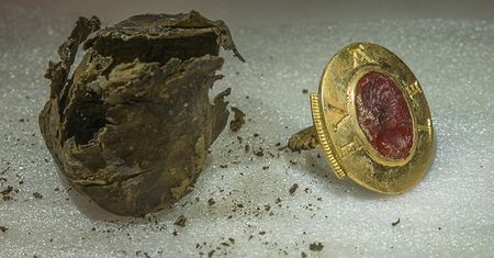 Archeolodzy znaleźli skarb sprzed wieków. Był wart tyle, co dzisiaj osiem samochodów