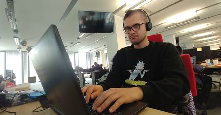 Polacy pracują jak mrówki. Potwierdzają to nasze ulubione playlisty