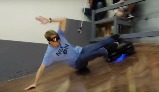 323947889545193897