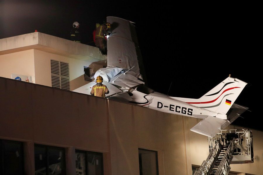 Samolot spadł na stację paliw w Hiszpanii