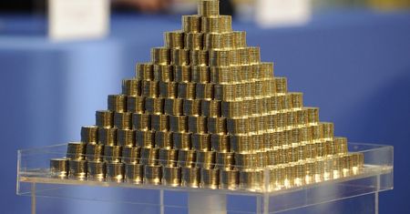 NBP wyda prawie 11 mln zł na produkcję nowych monet kolekcjonerskich. Zamówienie zrealizuje Mennica Polska