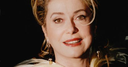 Catherine Deneuve nadal jest w szpitalu. Zawieszono zdjęcia do jej filmu