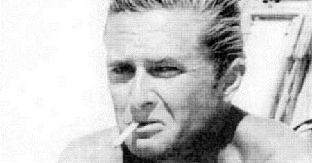 Dramatyczna historia legendarnego pisarza opowiedziana jego słowami. "Listy" Marka Hłaski