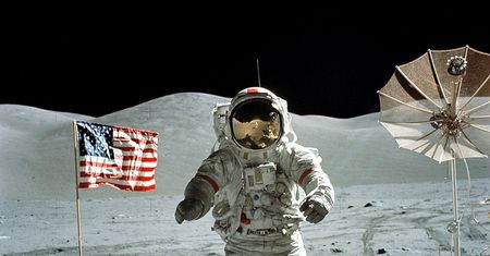 NASA otworzy "kapsułę czasu". Przez prawie 50 lat leżała nietknięta