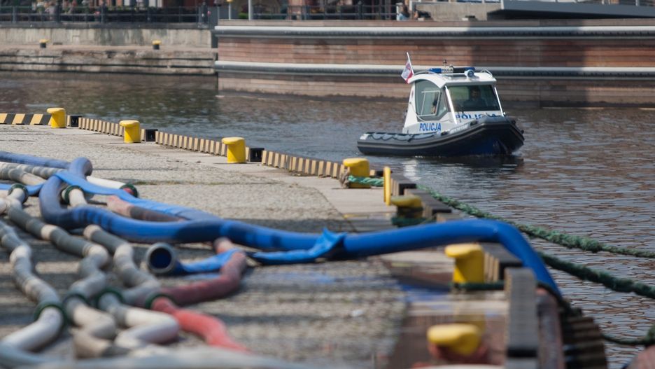 Kara dla firmy Saur Neptun Gdańsk. Grosz za każde 500 litrów ścieków wpompowanych do Motławy