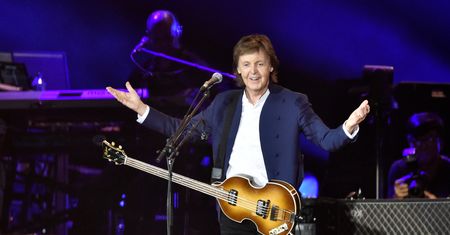 Paul McCartney podkochiwał się w Elżbiecie II