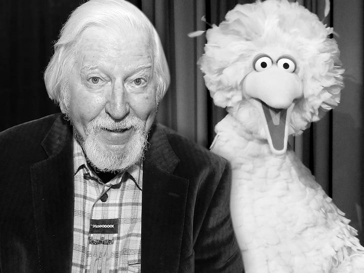 Caroll Spinney nie żyje. Był odtwórcą roli Wielkiego Ptaka z "Ulicy Sezamkowej"