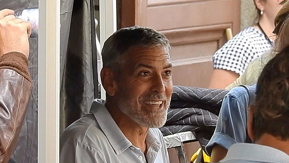 George miał w wakacje poważny wypadek samochodowy