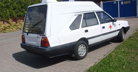 Unikatowy polonez na sprzedaż. Nie uwierzycie, jaki ma przebieg