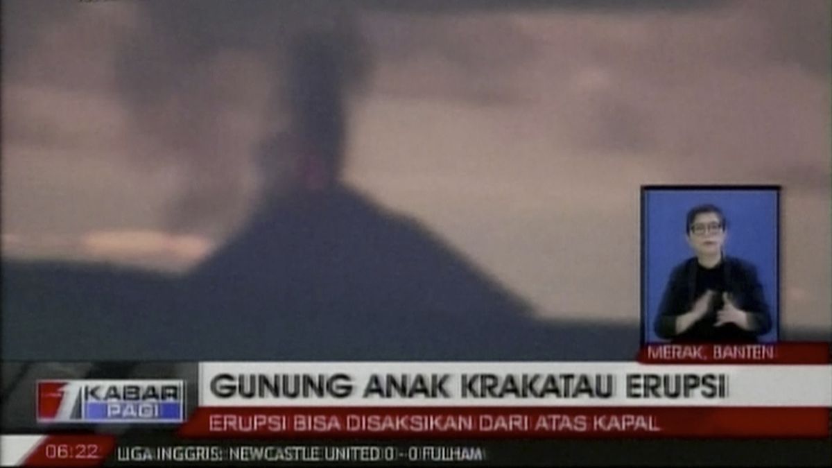 Co najmniej 222 osoby nie żyją po przejściu tsunami, które wywołała erupcja wulkanu Anak Krakatau