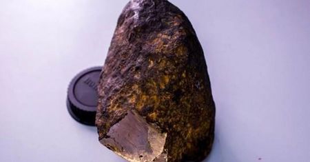 Minerał, którego nigdy nie było na Ziemi. Znaleziono go w meteorycie w Rosji