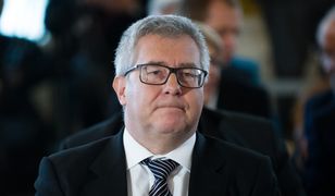 Krzyki i przepychanki na spotkaniu. Czarnecki: "Wtargnęła bojówka KOD"
