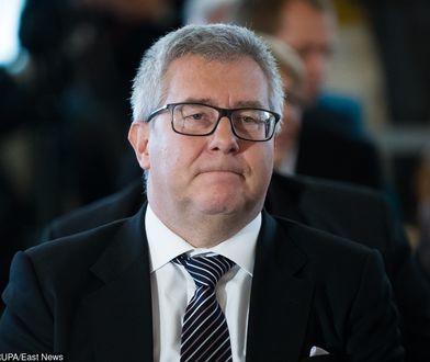 Ryszard Czarnecki na Malediwach. Ambasador oskarża polityka i "oficjalną delegację" UE o złamanie prawa