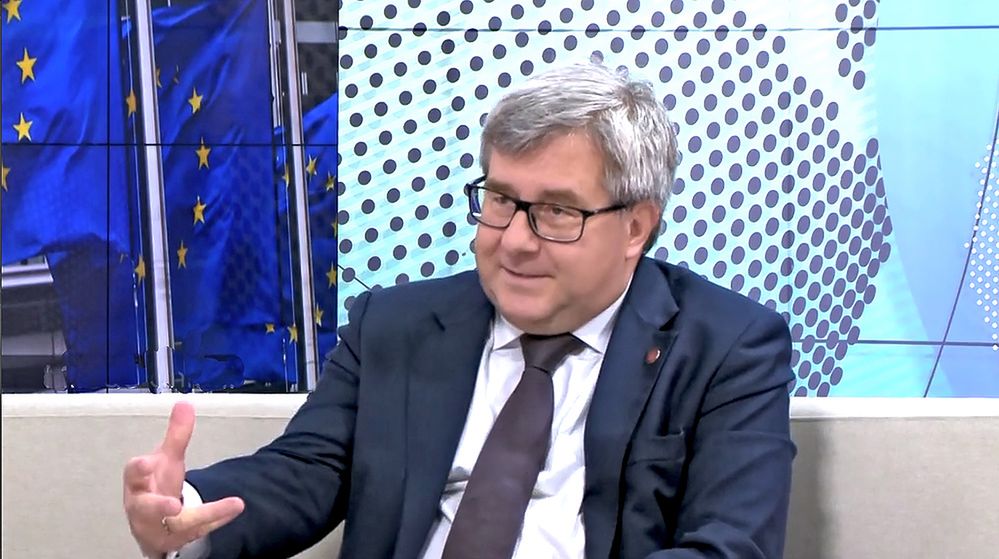 Czarnecki zdradził "cel" sondażu ze spadkiem PiS. "Ma skłócać Polaków w okresie świąt"