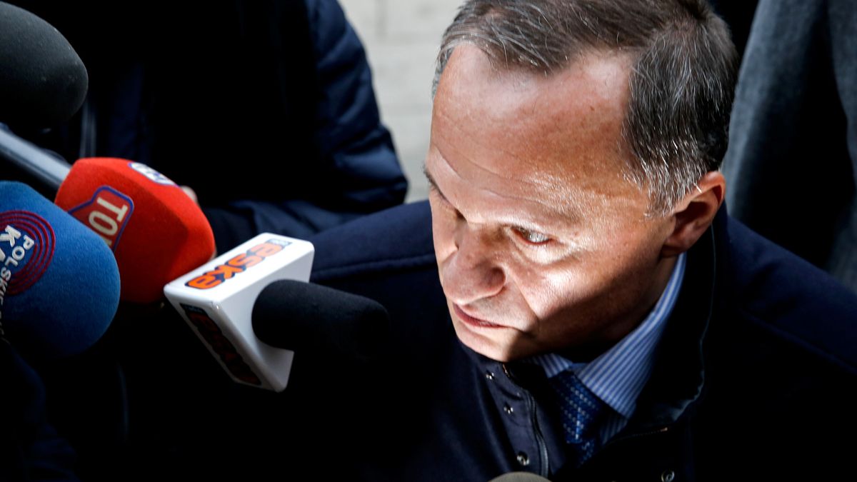 Leszek Czarnecki ujawnił nagranie, na którym były szef KNF miał składać propozycje korupcyjne. 