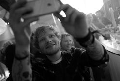 Koniec z seflie w szpitalu. Po pobycie Eda Sheerana zmieniły się przepisy