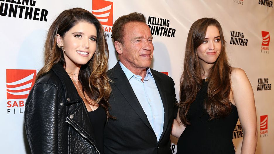 Katherine, Arnold i Christina na premierze "Killing Gunther" w Los Angeles