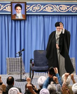 Iran. Ali Chamenei po ataku na amerykańskie bazy. "To policzek dla USA"