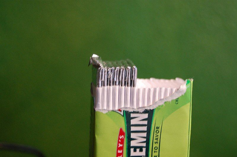 Zasady higieny jamy ustnej - guma miętowa 