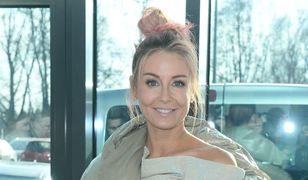 Małgorzata Rozenek: mini i buty z odkrytymi palcami na mrozie