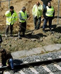 Hiszpania: ładunek wybuchowy na torach