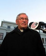 Bp Pieronek: ks. Jankowski może odwołać się od dekretu