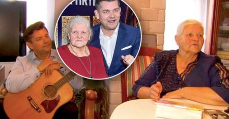 Tak skromnie mieszka matka Zenka Martyniuka. TVP z kamerą w rodzinnym domu króla disco-polo