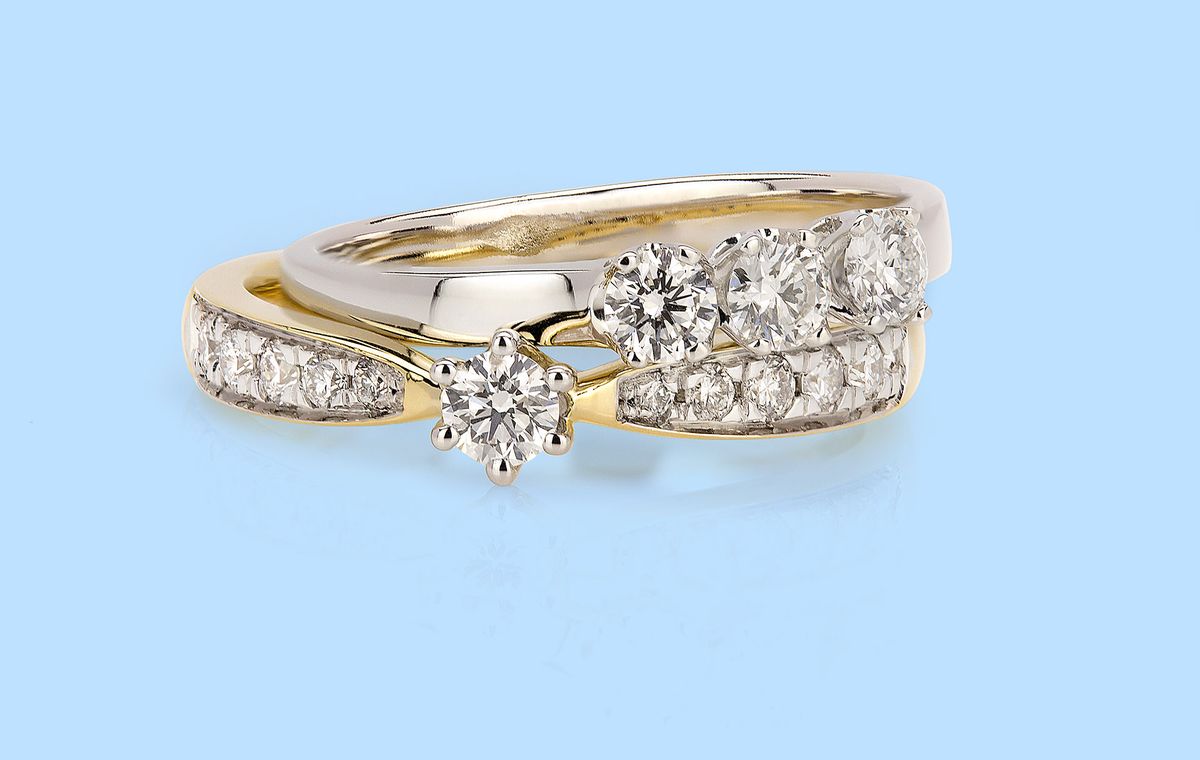 Ile wydać na pierścionek zaręczynowy? Sprawdziliśmy, czego pragną kobiety