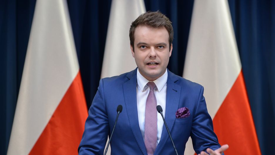 Rafał Bochenek, jeden ze zwolnionych w ramach oszczędności ministrów, wraca do rządu jako pełnomocnik 