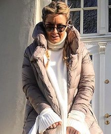 Golf to podstawa na sezon jesienno-zimowy. Kup sweter w stylu Rozenek już od 80 zł!