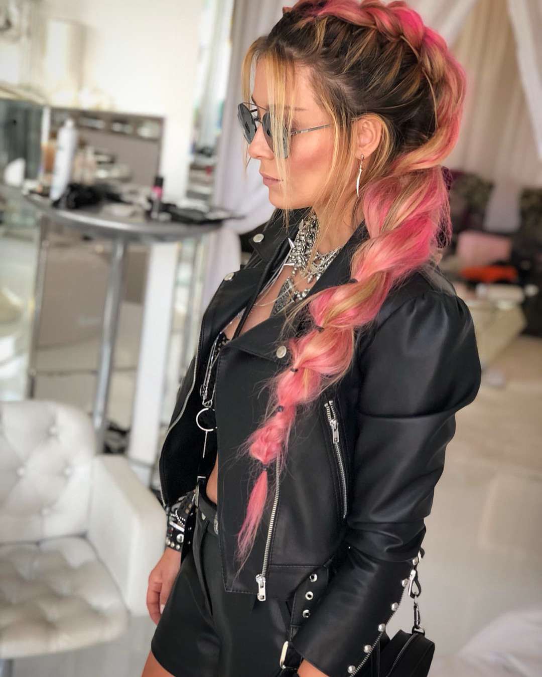 Małgorzata Rozenek - stylizacja na koncert Guns N’ Roses