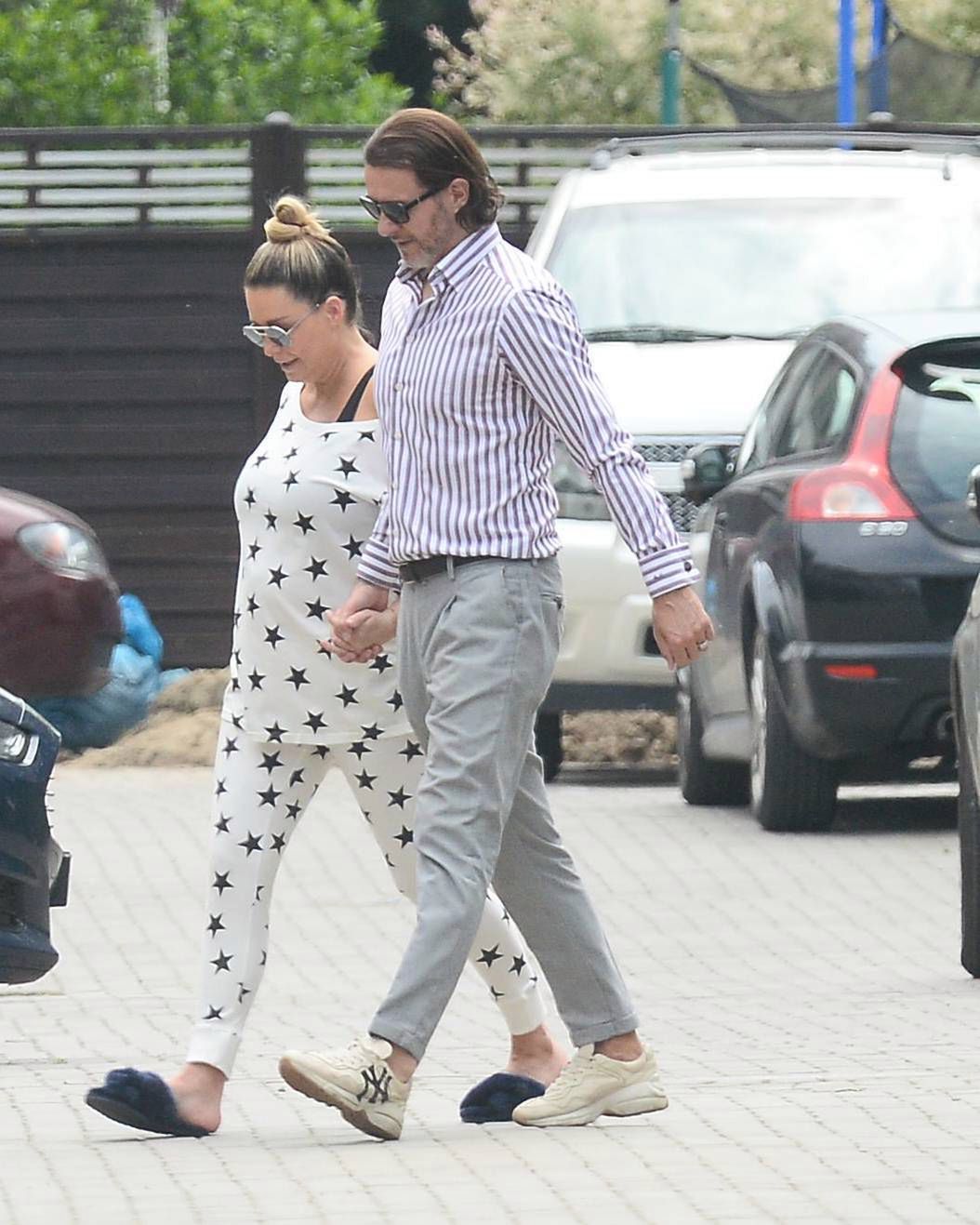 Małgorzata Rozenek i Radosław Majdan na spacerze