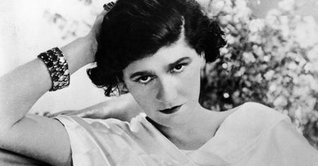 Rzeczy, które Gabrielle "Coco" Chanel chciała ukryć przed światem