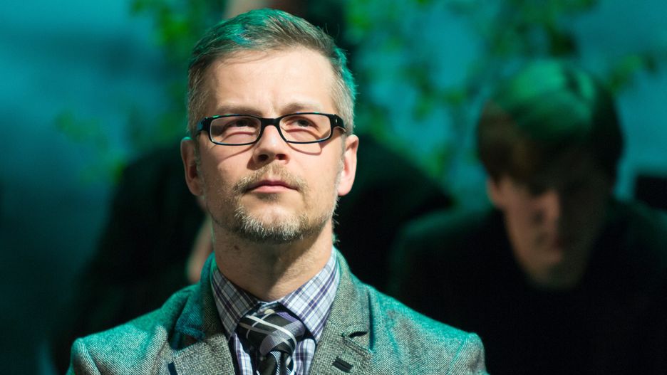 Jacek Dehnel bierze udział w akcji "Ul z książkami".