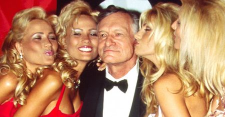 Król „Playboya” mieszkał z partnerem! Córka milionera ujawniła sensacyjne szczegóły: „Mój ojciec był miłością życia Hugh Hefnera”