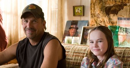 Madeline Carroll już nie jest wesołym łobuziakiem. Często wspomina filmowego ojca