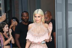 Kylie Jenner zupełnie jak Kim Kardashian? Znów nie trafiła ze strojem