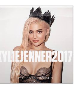 "Z kamerą u Kardashianów": Kylie Jenner wydaje kalendarz