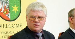 Hausner podał się do dymisji