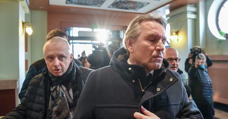 Ksiądz Rafał Sawicz i dom za milion. Tajemnice duchownego