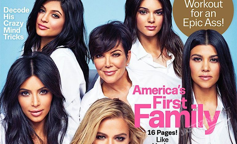 Cosmopolitan 50 lat klan Kardashian i Jenner na okładce