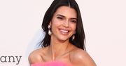 Kendall Jenner zachwyciła w Cannes. Wybrała sukienkę z sieciówki