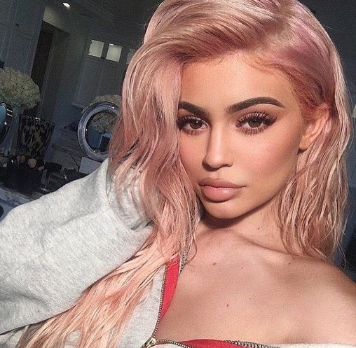 Kylie Jenner urodziła córeczkę! Gwiazda wydała oświadczenie