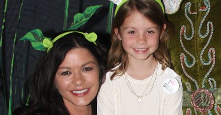 Catherine Zeta-Jones z córką na okładce. Carys Zeta-Douglas wyrasta na piękność